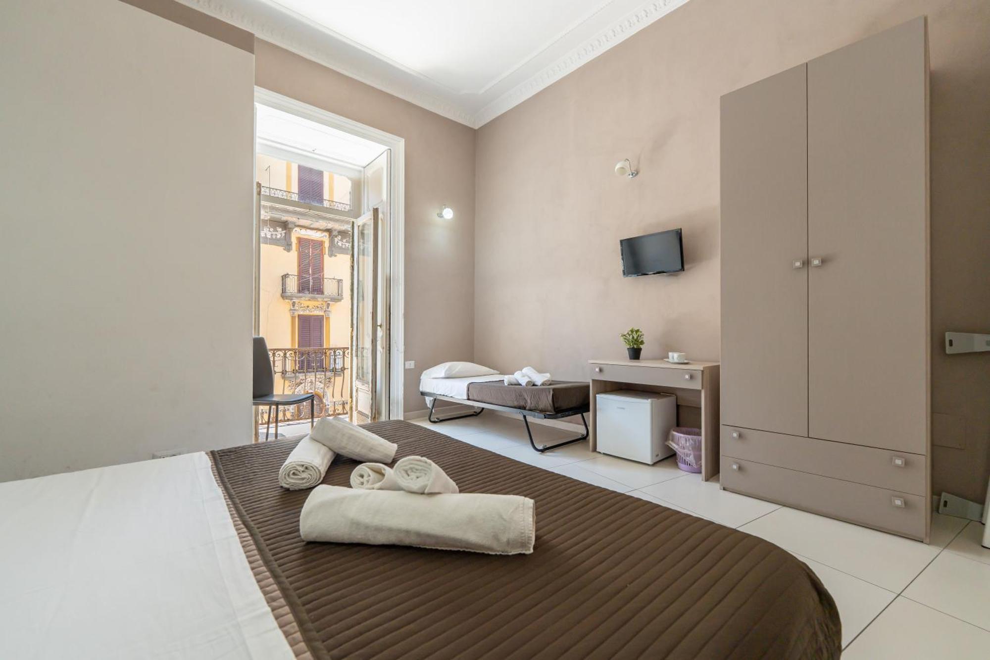 Partenope's House 24 * Naples